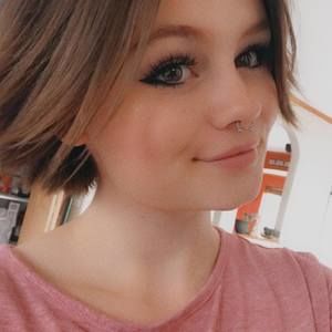 Meet your Posher, Myra